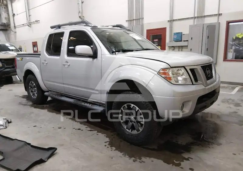 2017 Nissan FRONTIER photo