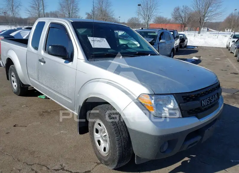 2017 Nissan FRONTIER photo