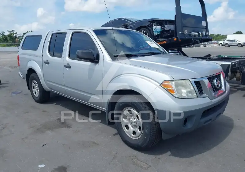 2017 Nissan FRONTIER фото