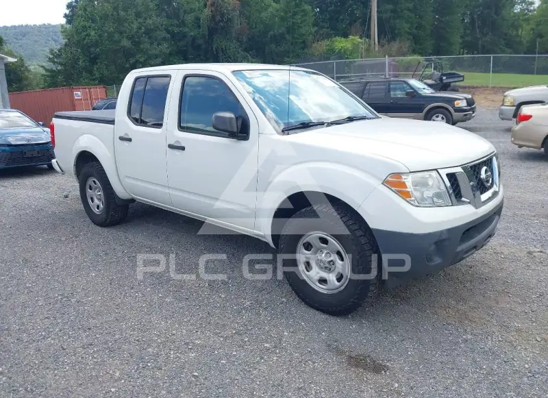 2017 Nissan FRONTIER фото