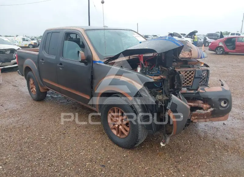 2017 Nissan FRONTIER фото