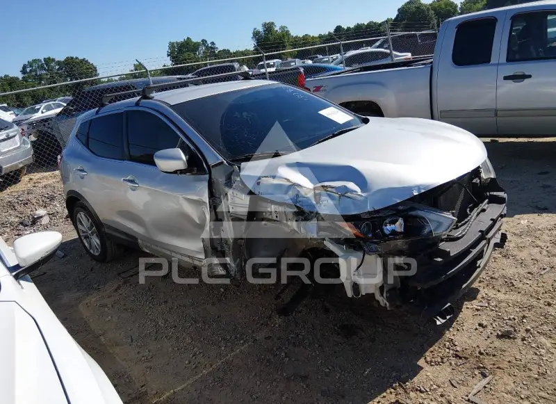 2017 Nissan ROGUE фото