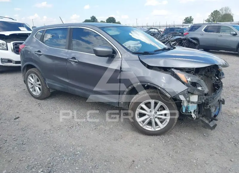 2017 Nissan ROGUE photo