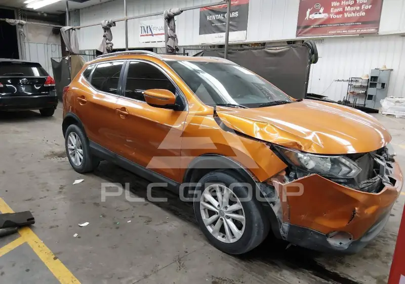 2017 Nissan ROGUE photo