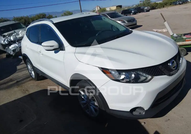 2017 Nissan ROGUE фото