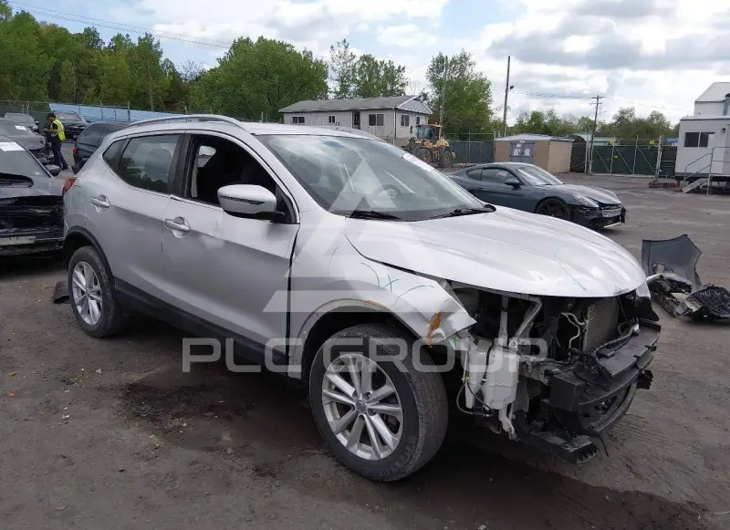 2017 Nissan ROGUE фото