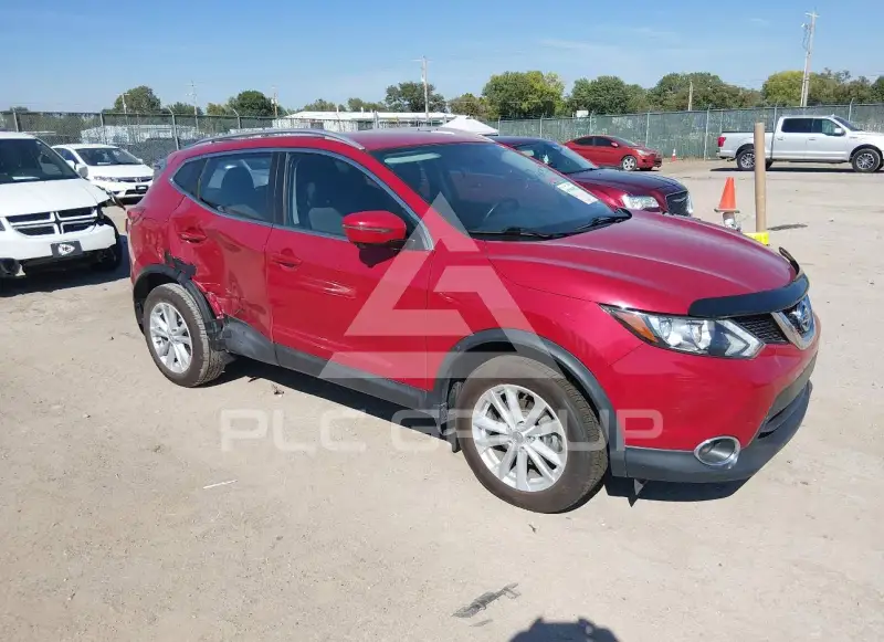 2017 Nissan ROGUE photo