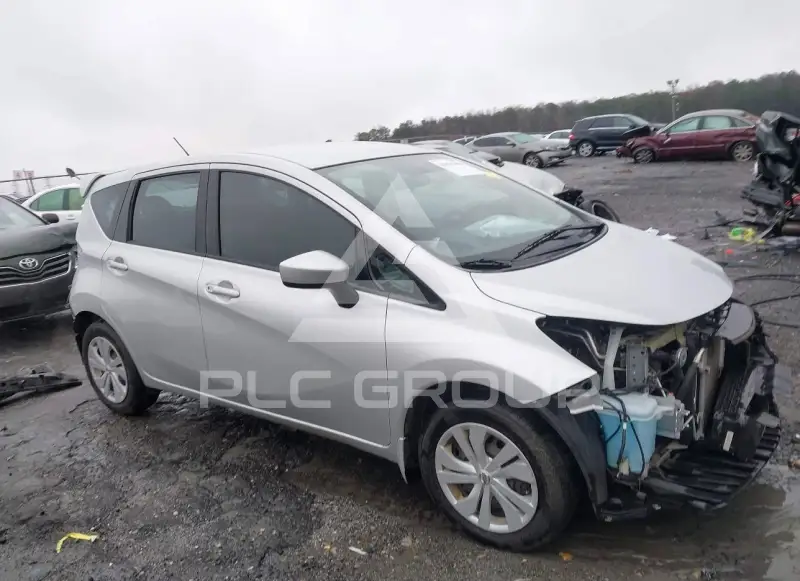 2017 Nissan VERSA фото