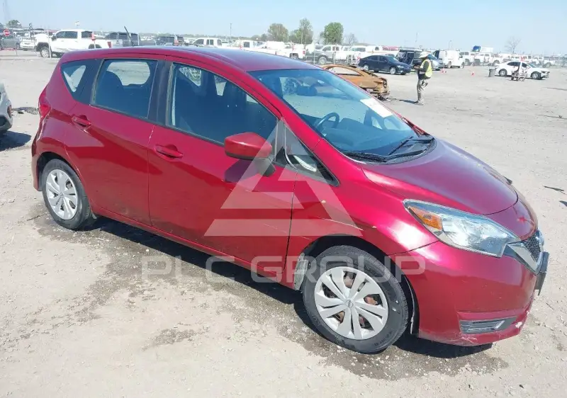 2017 Nissan VERSA фото