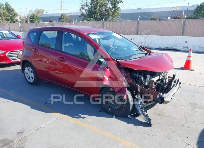 2017 Nissan VERSA фото