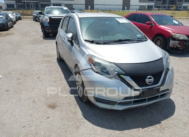2017 Nissan VERSA фото