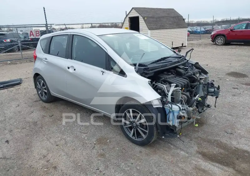 2017 Nissan VERSA photo