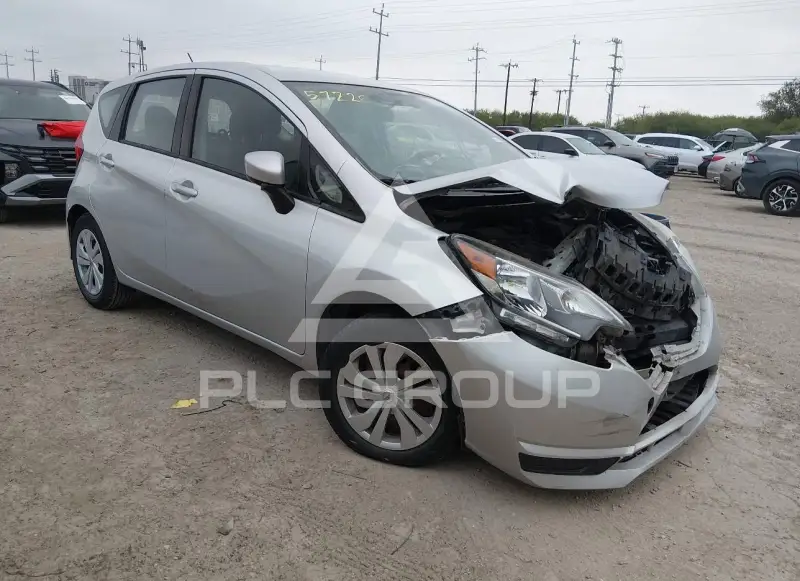 2017 Nissan VERSA фото