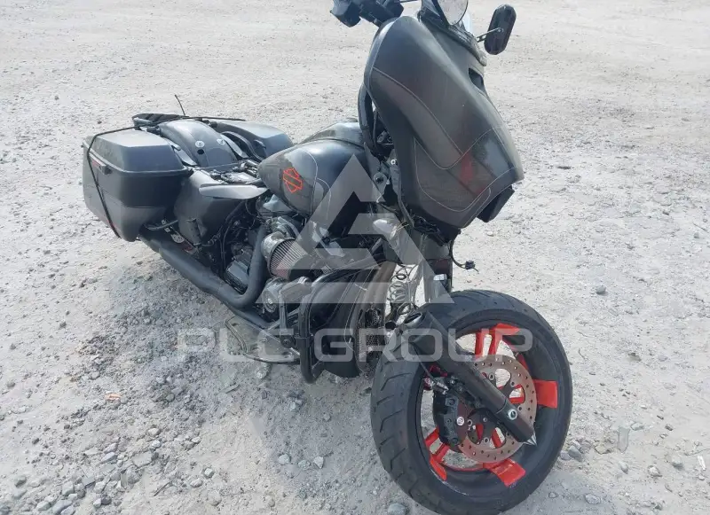 2017 Harley-Davidson FLHX фото