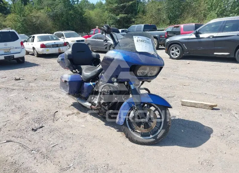 2017 Harley-Davidson FLTRX photo