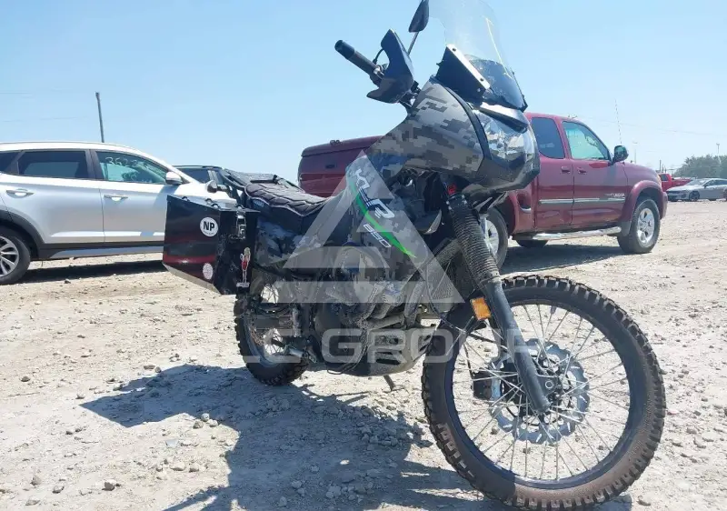 2017 Kawasaki KL650 фото