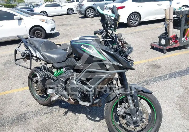 2017 Kawasaki KLE650 фото