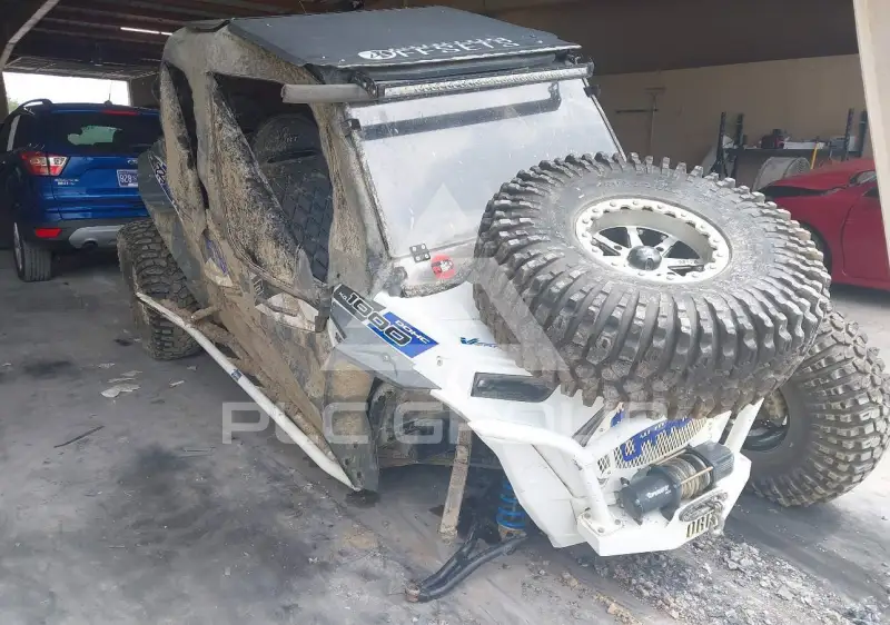 2017 Polaris Rzr photo