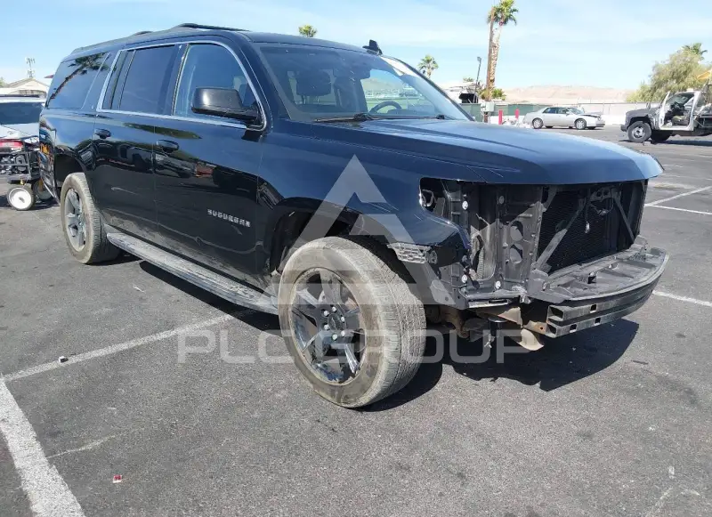 2017 Chevrolet Suburan photo