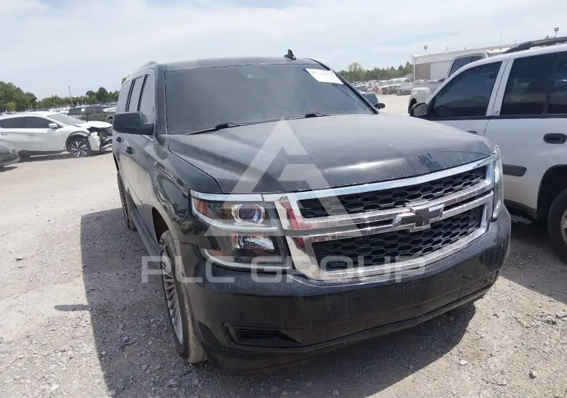 2017 Chevrolet Suburan photo