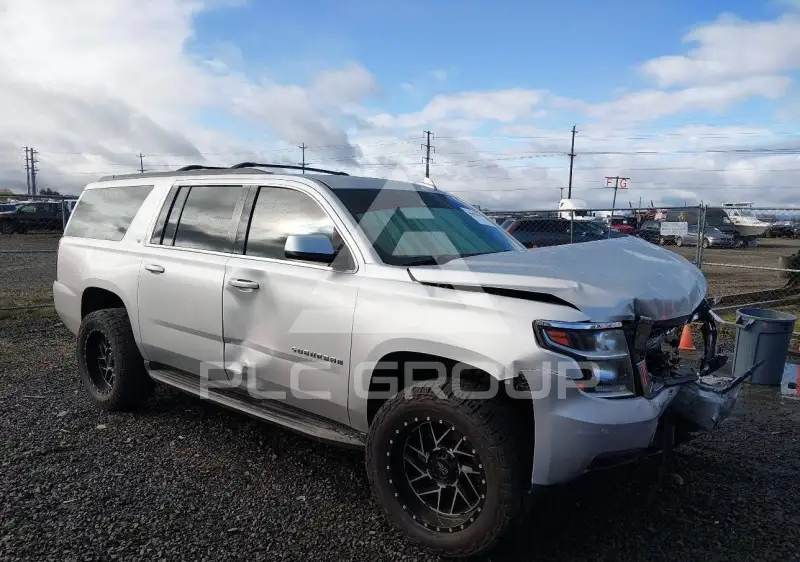 2017 Chevrolet Suburan photo