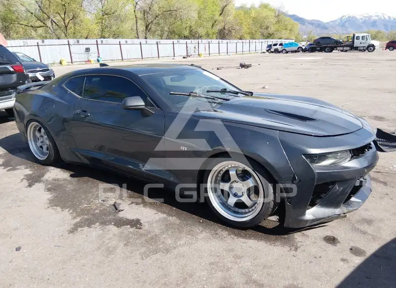 2017 Chevrolet Camaro фото