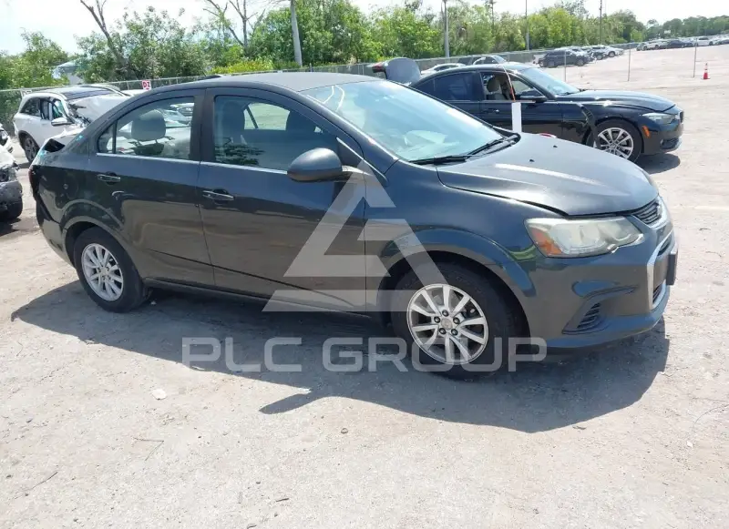2017 Chevrolet Sonic фото