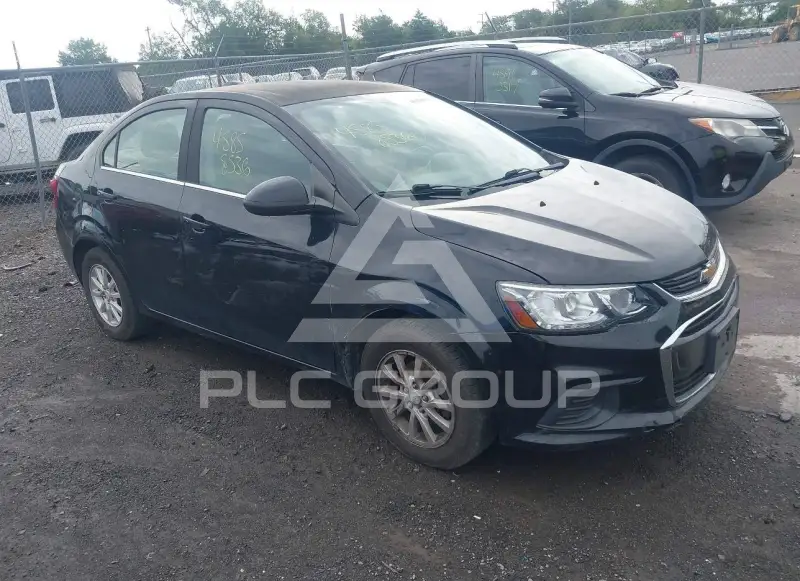 2017 Chevrolet Sonic фото