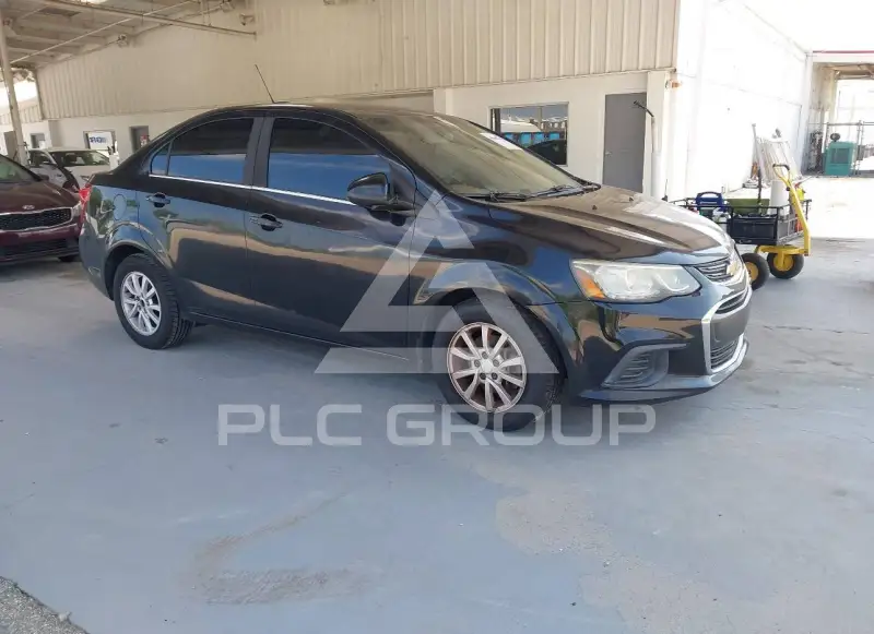2017 Chevrolet Sonic фото