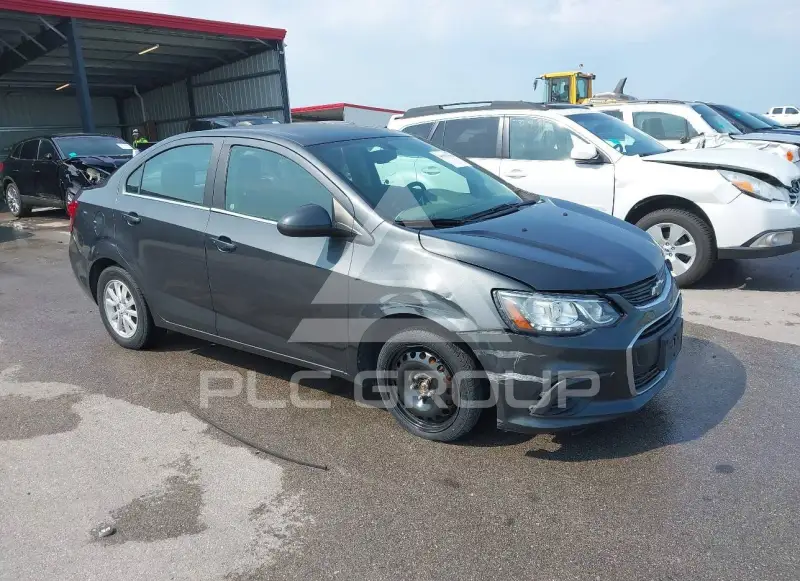 2017 Chevrolet Sonic фото