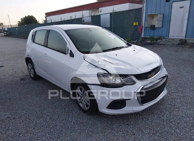 2017 Chevrolet Sonic photo