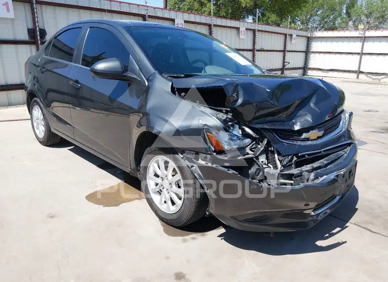 2017 Chevrolet Sonic фото