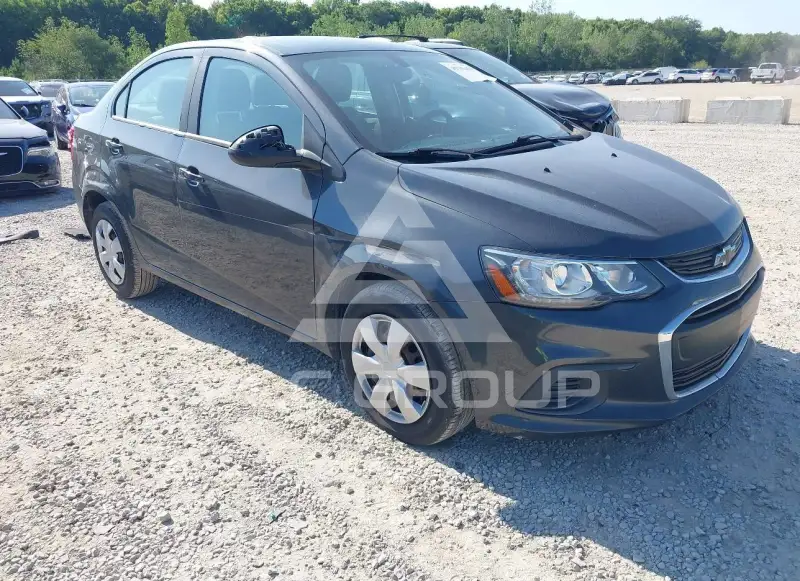 2017 Chevrolet Sonic фото