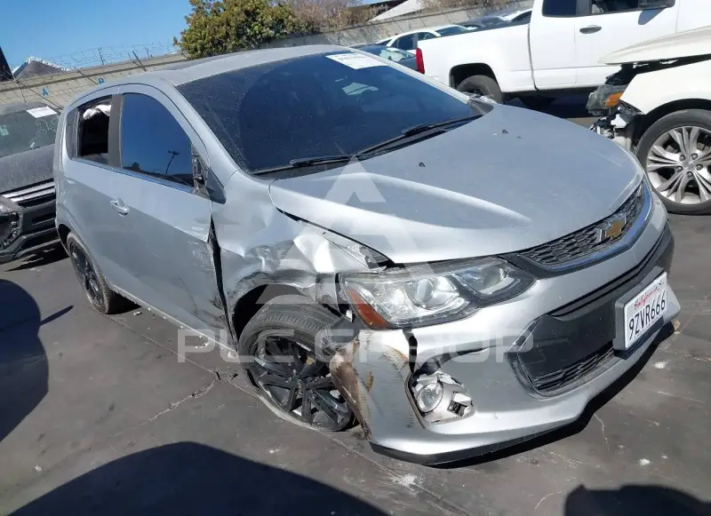 2017 Chevrolet Sonic фото