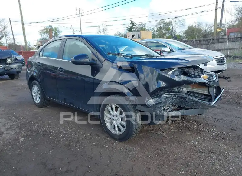 2017 Chevrolet Sonic фото