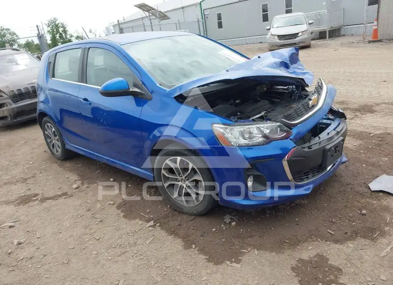 2017 Chevrolet Sonic фото