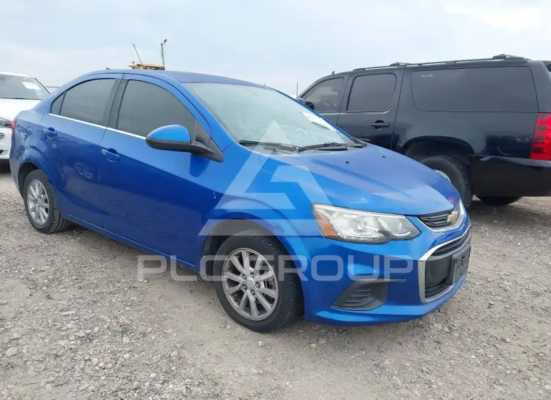 2017 Chevrolet Sonic photo