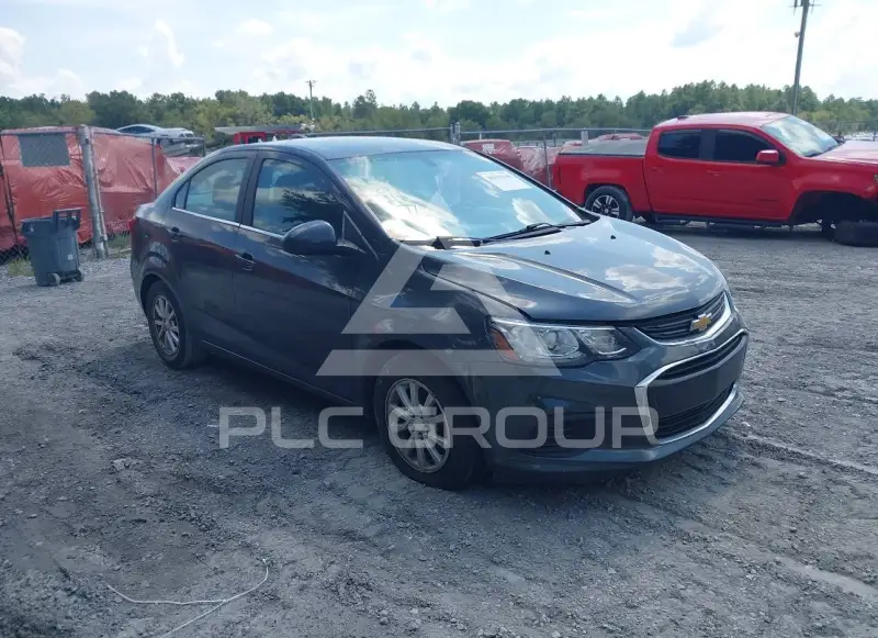 2017 Chevrolet Sonic фото