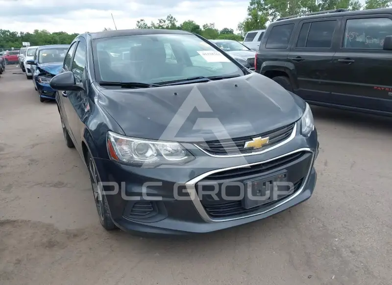 2017 Chevrolet Sonic фото