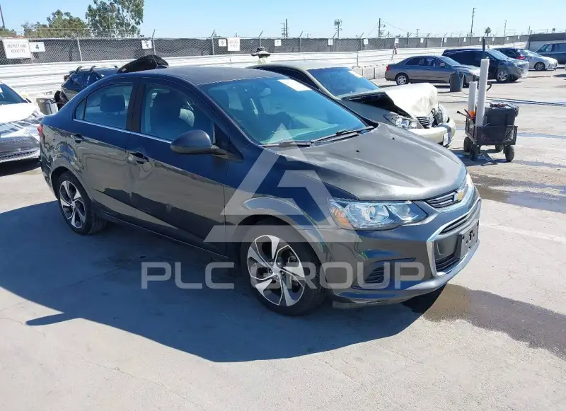 2017 Chevrolet Sonic фото