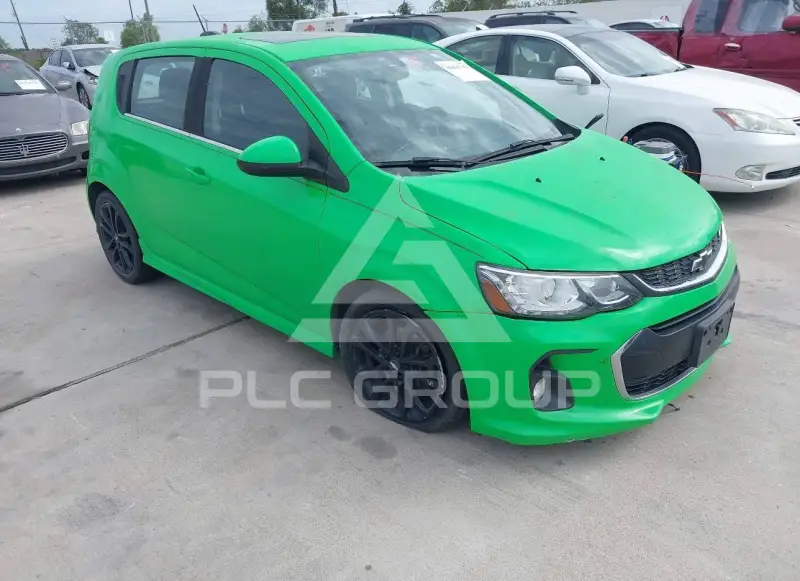 2017 Chevrolet Sonic фото
