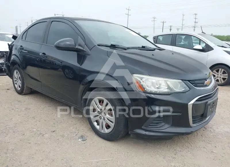 2017 Chevrolet Sonic photo