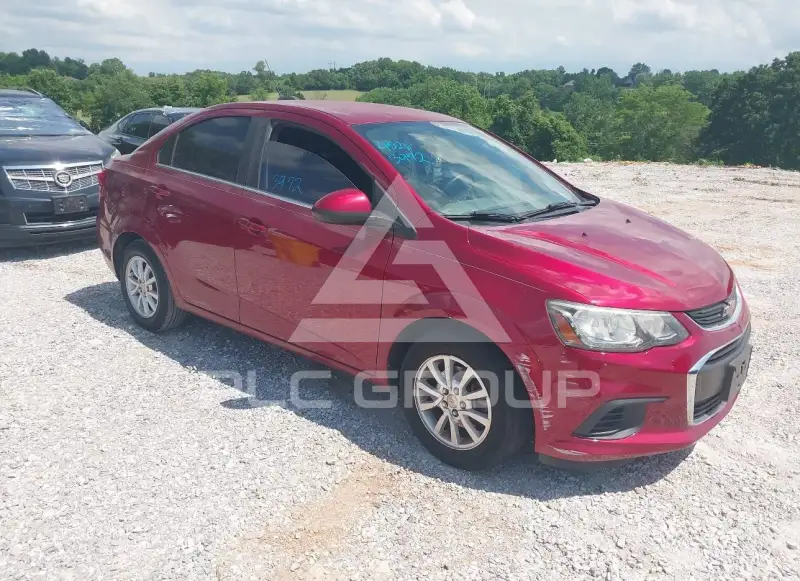 2017 Chevrolet Sonic фото