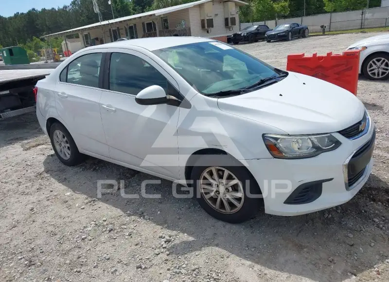 2017 Chevrolet Sonic photo