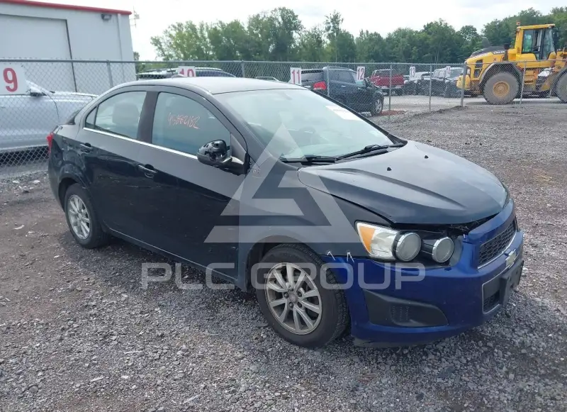 2017 Chevrolet Sonic фото