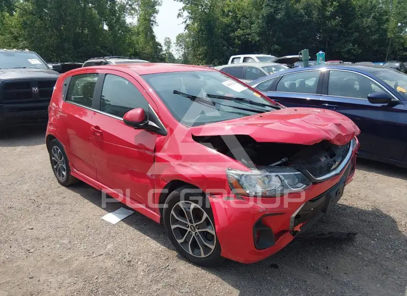 2017 Chevrolet Sonic фото