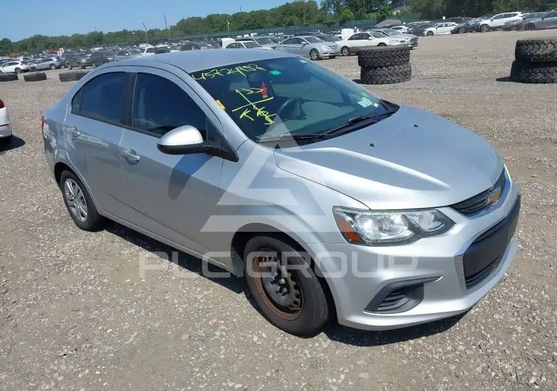 2017 Chevrolet Sonic photo