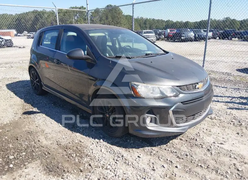 2017 Chevrolet Sonic фото