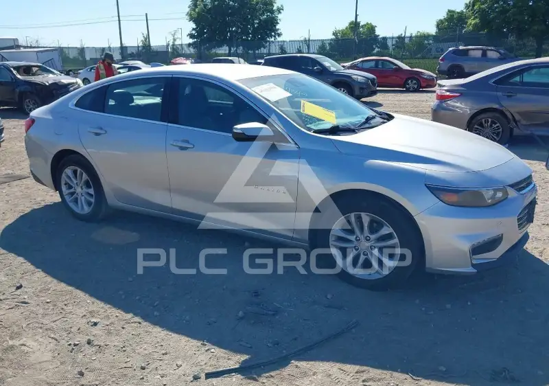 2017 Chevrolet Malibu photo