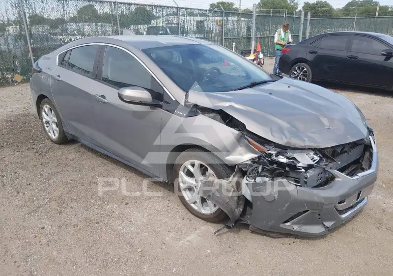 2017 Chevrolet Volt photo